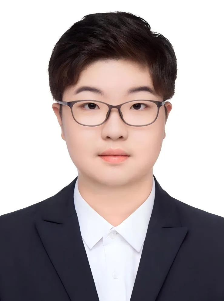 Lingxuan Qian